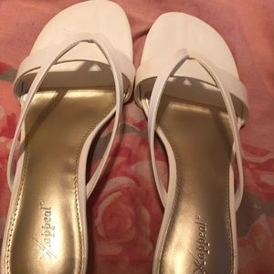 White flip-flop kitten heel